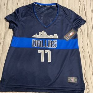 Fanatics women’s jersey size large